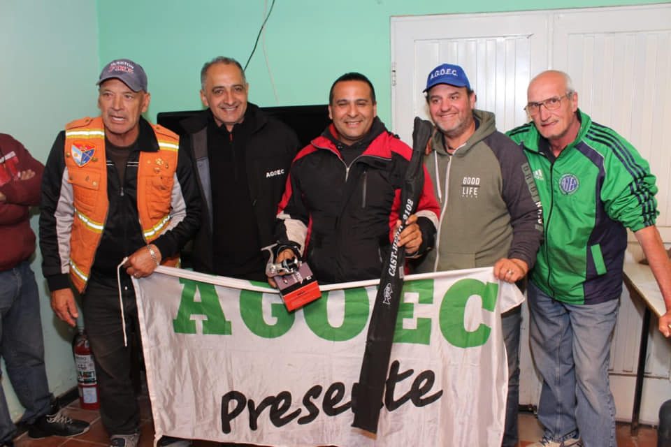 Jornada de pesca en el club Pejerrey de Quilmes