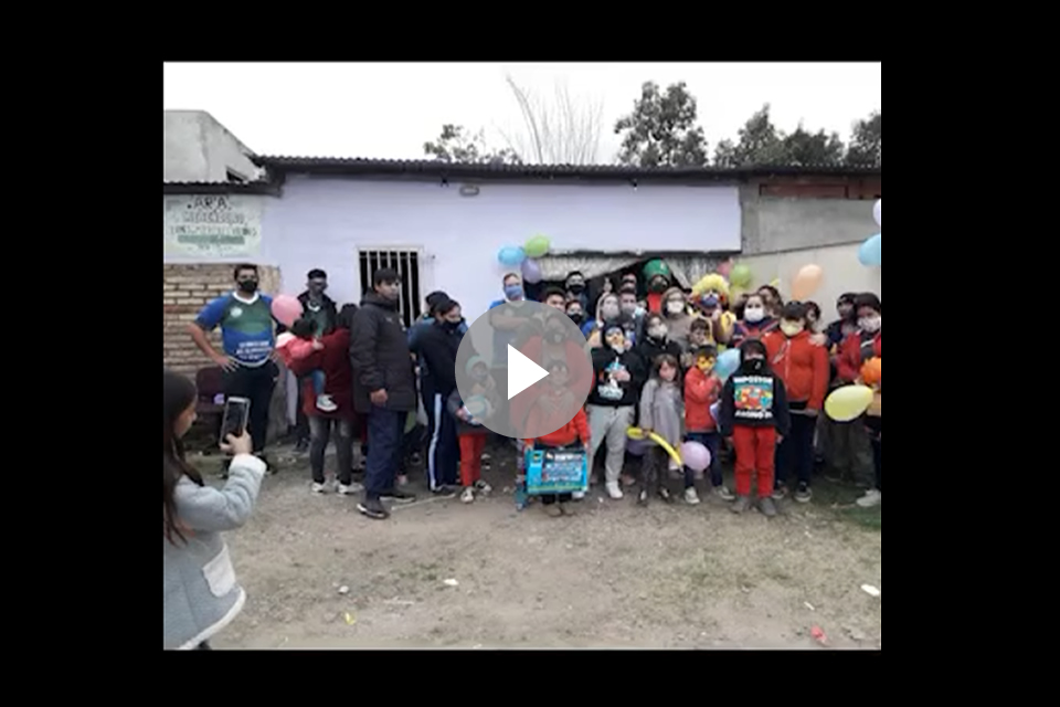 Nuestros compañeros de Juventud visitaron el Merendero Araceli de la localidad de Grand Bourg