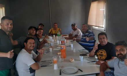 Secretario General almorzó en la planta de Almirante Brown