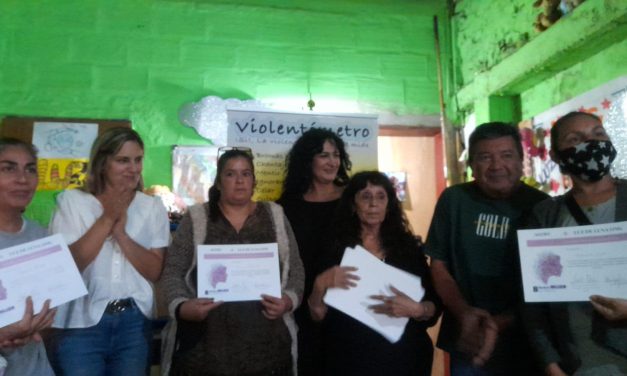 #AccionSocialAgoec y #PoliticadeGeneroAgoec visitaron la ONG Luz de Luna de Grand Bourg realizando una Charla en conmemoración del Día Internacional de la Mujer