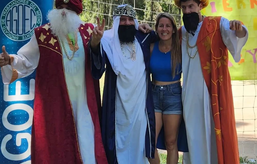 Los Reyes Magos visitaron a los chic@s de #ColoniaAgoec2023