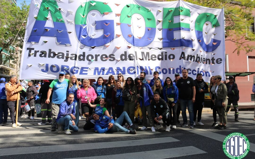 AGOEC  EN LA MARCHA UNIVERSITARIA DEL 2 DE OCTUBRE