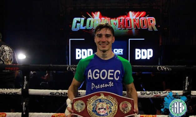 Alan “El Veneno” Cháves ganó por K.O. en el primer asalto en una noche histórica en la Quinta Vacarezza