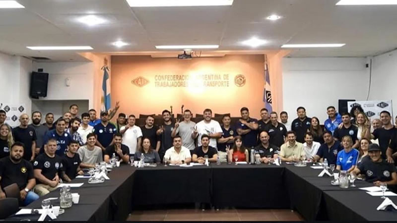 LA JUVENTUD DE AGOEC PARTICIPÓ DE LA REUNIÓN DE LA JUVENTUD SINDICAL DE LA CATT