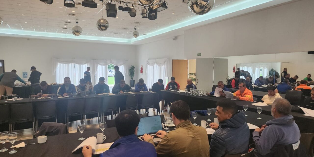 REUNIÓN INFORMATIVA CON DELEGADOS SOBRE LA NUEVA LEY DE MODERNIZACIÓN LABORAL