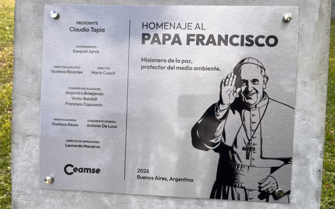 AGOEC acompañó el homenaje al Papa Francisco en el aniversario de su fallecimiento