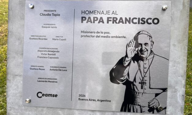 AGOEC acompañó el homenaje al Papa Francisco en el aniversario de su fallecimiento
